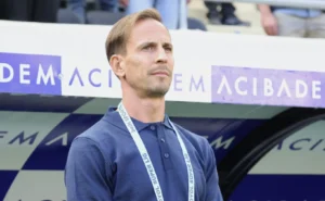 João Pereira ataca arbitragem após empate do Alanyaspor: «Não percebo mesmo se não sabem que o futebol é um desporto de contacto»